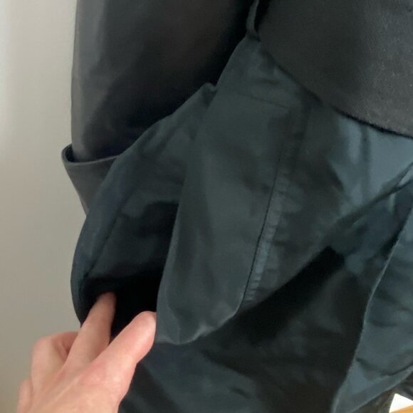 Vera Wang Collection Trench Coat Black Belted Size 0 Jacket Minimalist Oversized - Picture 9 of 14